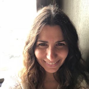 Meet your Posher, Roxana